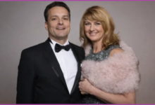 Mit wem ist Holger Stockhaus verheiratet